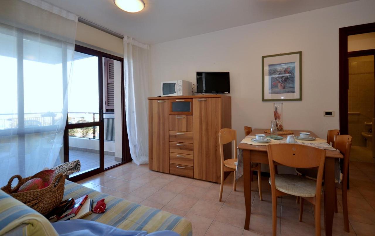 Residenza Porta Del Mare Lejlighed Lignano Sabbiadoro Eksteriør billede